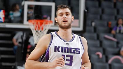 Έφυγε ξανά για Σακραμέντο ο Παπαγιάννης