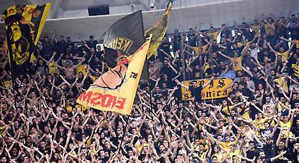 Ο κόσμος του Άρη στο ντέρμπι με τον ΠΑΟΚ (video)