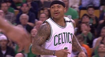 Έχασε το δόντι του ο Τόμας ύστερα από αγκωνιά του Πόρτερ! (video)