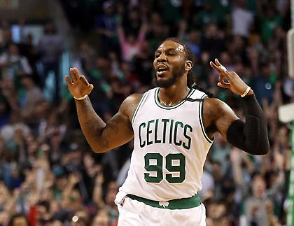 «Έβρεξε» τρίποντα στη Βοστώνη (video)