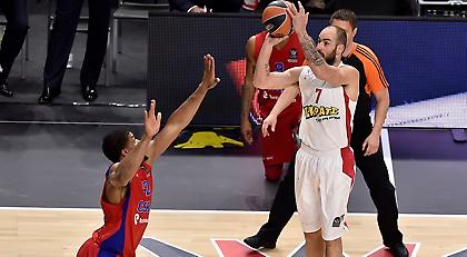 Η Ευρωλίγκα θυμάται το μεγάλο τρίποντο του Σπανούλη στο Final Four του 2015