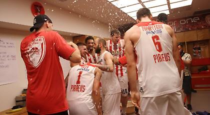 «Κάηκε» το ΣΕΦ: Τρελοί πανηγυρισμοί για την πρόκριση στο Final4! (pics)