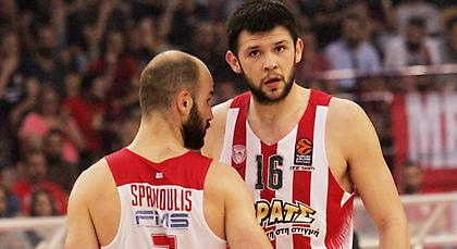 Παπανικολάου: «Τους διαψεύδει όλους στα 35 του ο Σπανούλης»