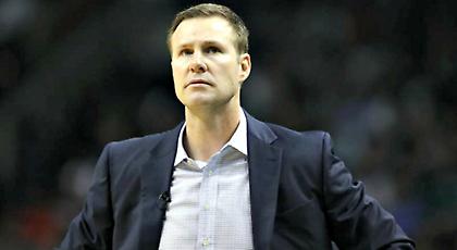 Μπουλς: «Συνεχίζουν στο Σικάγο Χόιμπεργκ και... Ρόντο»