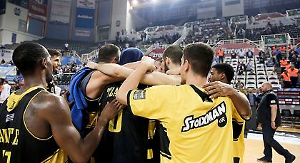 Η πανηγυρική φωτογραφία από τα αποδυτήρια του Άρη (pic)