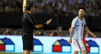 Δεν πάει στη FIFA για την τιμωρία του ο Μέσι