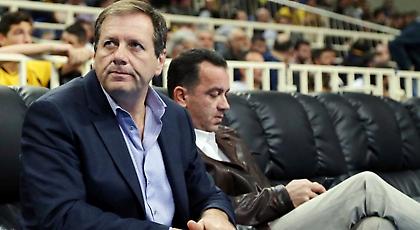 Μοίρασε συγχαρητήρια ο Αγγελόπουλος στους παίκτες της ΑΕΚ