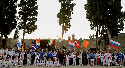 Με ένα ηχηρό μήνυμα η τελετή έναρξης του 1ου WTF Παγκοσμίου πρωταθλήματος Taekwondo Beach