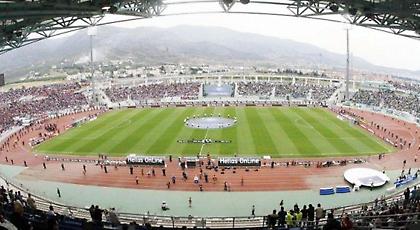 «Επιστρατεύει» 200 εθελοντές ο Βρύζας