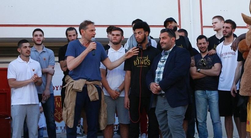 Αποχαιρέτησαν τη χρονιά με… οικογενειακό δείπνο στο Ρέθυμνο