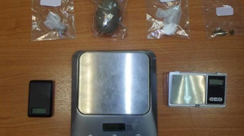 Επιβάτης λεωφορείου του ΚΤΕΛ μετέφερε ηρωίνη στην Άρτα