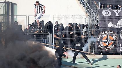 BINTEO: Επεισόδια οπαδών του ΠΑΟΚ με την Αστυνομία μέσα στο Στάδιο