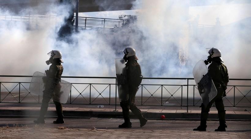 Τα απίστευτα επεισόδια του τελικού όπως εξελίχθηκαν λεπτό προς λεπτό