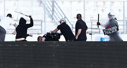 Οπαδοί του ΠΑΟΚ έφτασαν μέχρι τα δημοσιογραφικά!