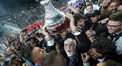 Η φωτογραφία του Σαββίδη… επόπτη που σαρώνει το ίντερνετ! (pic)