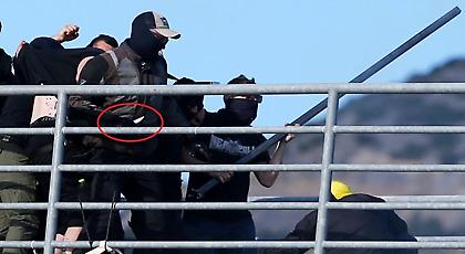 Σοκάρουν οι εικόνες του μαχαιροβγάλτη οπαδού του ΠΑΟΚ!