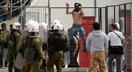 Τέσσερις συλλήψεις και πέντε ταυτοποιήσεις ατόμων για τα επεισόδια στον τελικό