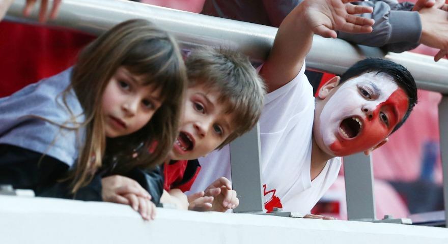 LIVE: Η φιέστα του Ολυμπιακού για την κατάκτηση του πρωταθλήματος