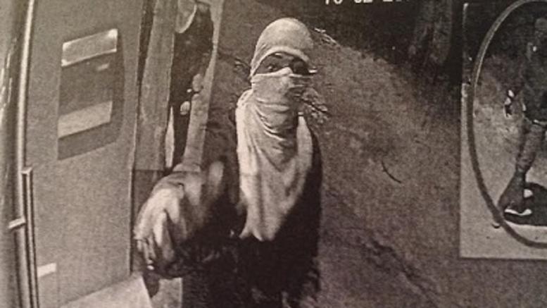 Τα ντοκουμέντα της δράσης των ληστών των χρηματοκιβωτίων -Φωτο & συνομιλίες