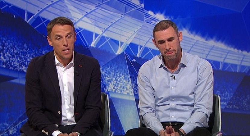 Έξαλλος ο Φιλ Νέβιλ με τα αγκαλιάσματα μεταξύ παικτών Άρσεναλ- Μάντσεστερ Γιουνάιτεντ (pics)