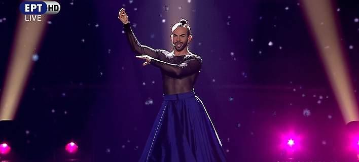 Eurovision 2017: Ο εκκεντρικός Μαυροβούνιος με φούστα, σιθρού μπλούζα και κοτσίδα (pics / video)