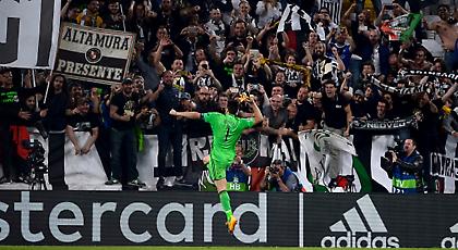 Απίθανος Μπουφόν: Έφυγαν όλοι και πανηγύριζε μόνος με τον κόσμο της Γιουβέντους! (video)