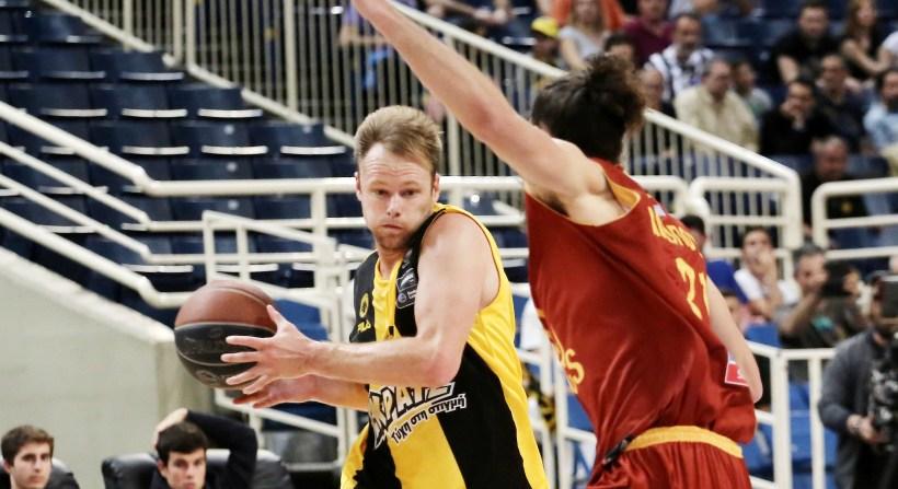 Με Νιούλεϊ η ΑΕΚ κόντρα στον Παναθηναϊκό