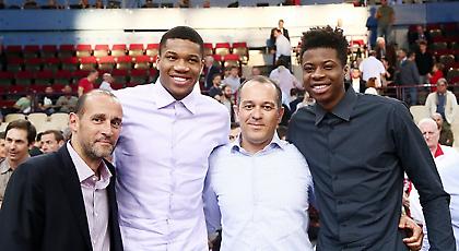 Συνάντησαν Αντετοκούνμπο οι Αγγελόπουλοι (pics)