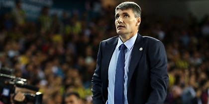 Καψώνι Περάσοβιτς στους παίκτες της Εφές μετά το διασυρμό