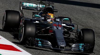 Κυρίαρχες οι Mercedes, πάλι προβλήματα για Αλόνσο