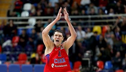 Αντόνοφ: «Ομάδα που δεν παραδίνεται ο Ολυμπιακός»