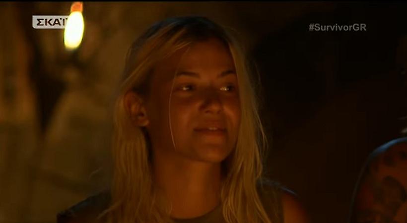 Survivor: Με μαλλί αλά Μπομπ Μάρλεϊ στην επιστροφή της στην Αθήνα η Λάουρα (pics)
