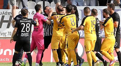 Τα στιγμιότυπα και η… σύρραξη στο ΟΦΗ-Άρης (video)