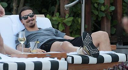 Ο Ζλάταν χαλαρώνει στη Φλόριντα (pics)