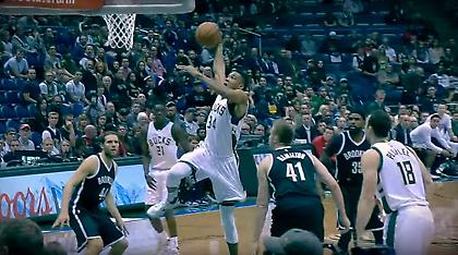 Πόσος Αντετοκούνμπο «χωρά» σε 37 δευτερόλεπτα; (video)