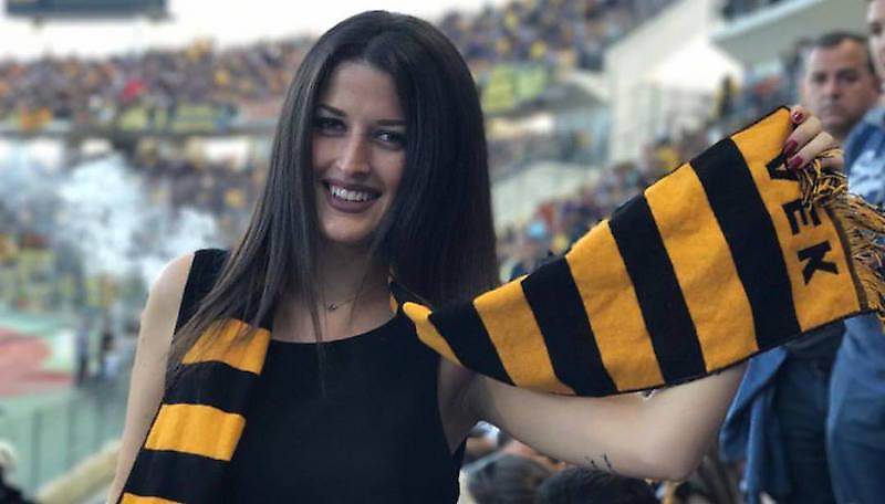 Δυναμίτης: Η Χριστιάννα της ΑΕΚ με καυτό μαγιό σηκώνει μόνη της πρωτάθλημα (pics)