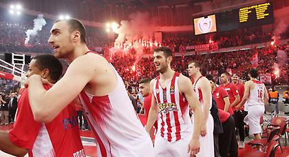 Οι εθελοντές του Ολυμπιακού έστειλαν τις ευχές τους για το Final 4 (video)