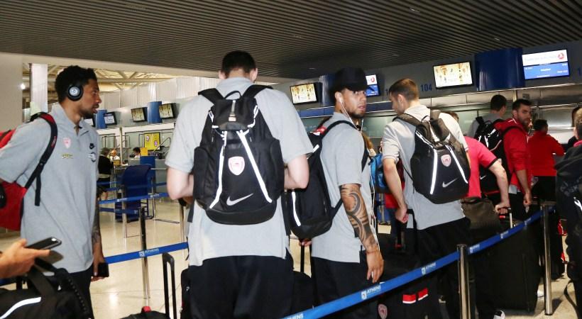 Η αναχώρηση του Ολυμπιακού για την Κωνσταντινούπολη (pics/video)