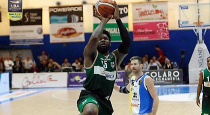 «Καθάρισε» η Αβελίνο, έχασε ο Μπράμος