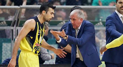 Σλούκας στον ΣΠΟΡ FM: «Αν ο Ολυμπιακός το πάει στο physical game τότε έχει πολλές πιθανότητες»