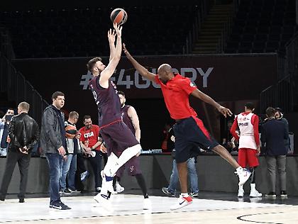 Αντέχει ακόμη ο πενηντάρης Μίντλετον (videos)