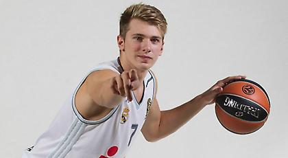 Τα «έσταξε» από το κέντρο ο Ντόντσιτς! (video)