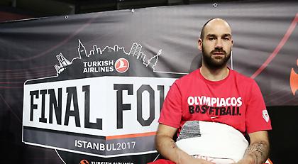 Ο Σπανούλης για τα γούρια του (video)