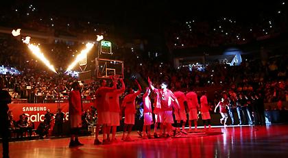 Η εντυπωσιακή παρουσίαση του Ολυμπιακού (pics/video)