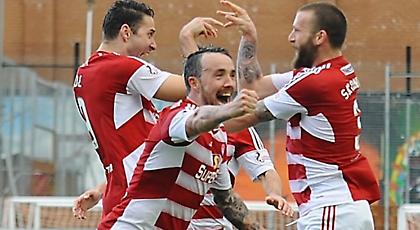 Στα μπαράζ η Χάμιλτον του Σκόνδρα, υποβιβασμός για Ινβερνές