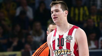 Αγραβάνης: «Τώρα θέλουμε να ευχαριστήσουμε τον κόσμο, κατακτώντας το πρωτάθλημα» (video)