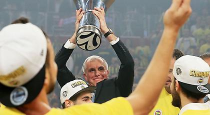 Ομπράντοβιτς: « Ο Ολυμπιακός άξιζε που ήταν εδώ, συγχαρητήρια»