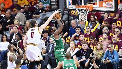 Επέστρεψαν από την κόλαση και «ξέραναν» τον Λεμπρόν οι Σέλτικς