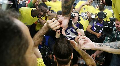 Άλλος άνθρωπος μετά το... κούρεμα ο Ντατόμε (pics)