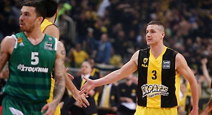 Θλάση ο ΜακΓκράθ και «τρέχει» για τους μικρούς τελικούς